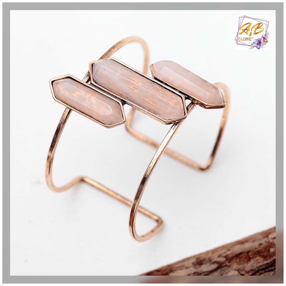 ✨JUST IN✨ Cuff Bracelet